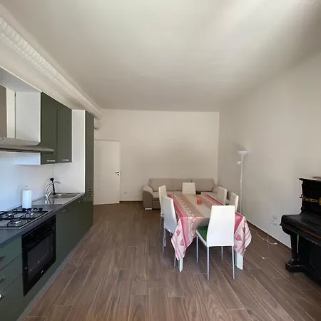 Alba Dei Glicini Apartment *