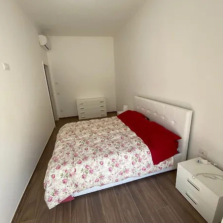 Apartment Alba Dei Glicini *