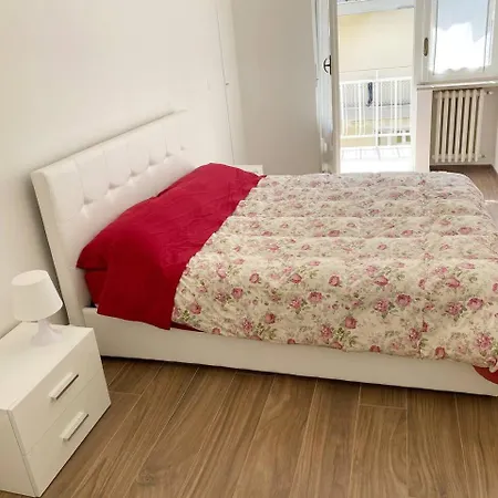 Apartment Alba Dei Glicini Bisceglie